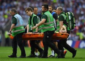 Gli infortuni colpiscono i calciatori di Serie A, ma le squadre e lo staff medico lavorano per garantire il recupero e superare le sfide.